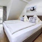 公寓 Haus Ebenezer 比苏姆